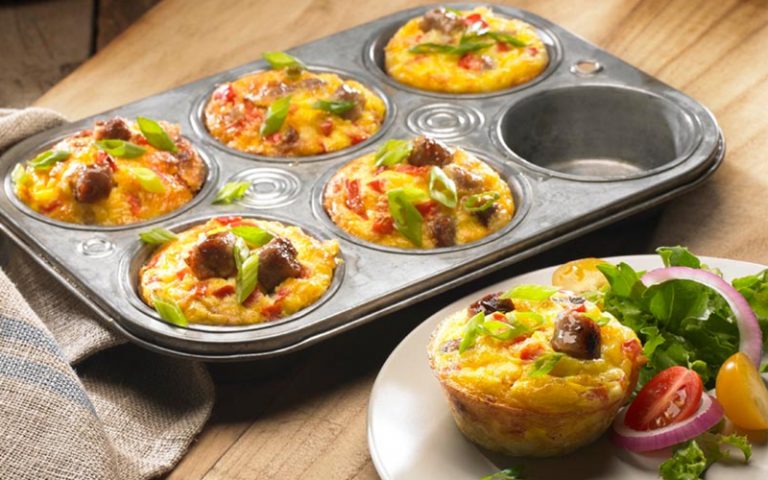 4-Ingredient Breakfast Egg Cups